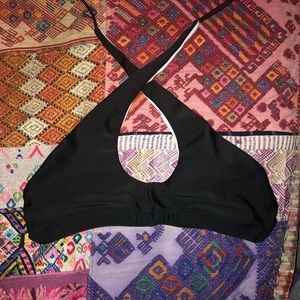 Front cross black bikini top